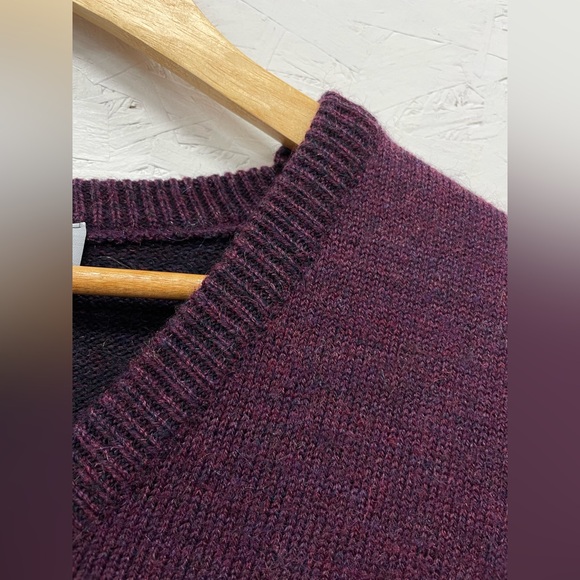 Vintage 1980s Budibon Wool Blend Knitted V-Neck Sweater, Fits L/XL, Rich Maroon - Picture 7 of 8